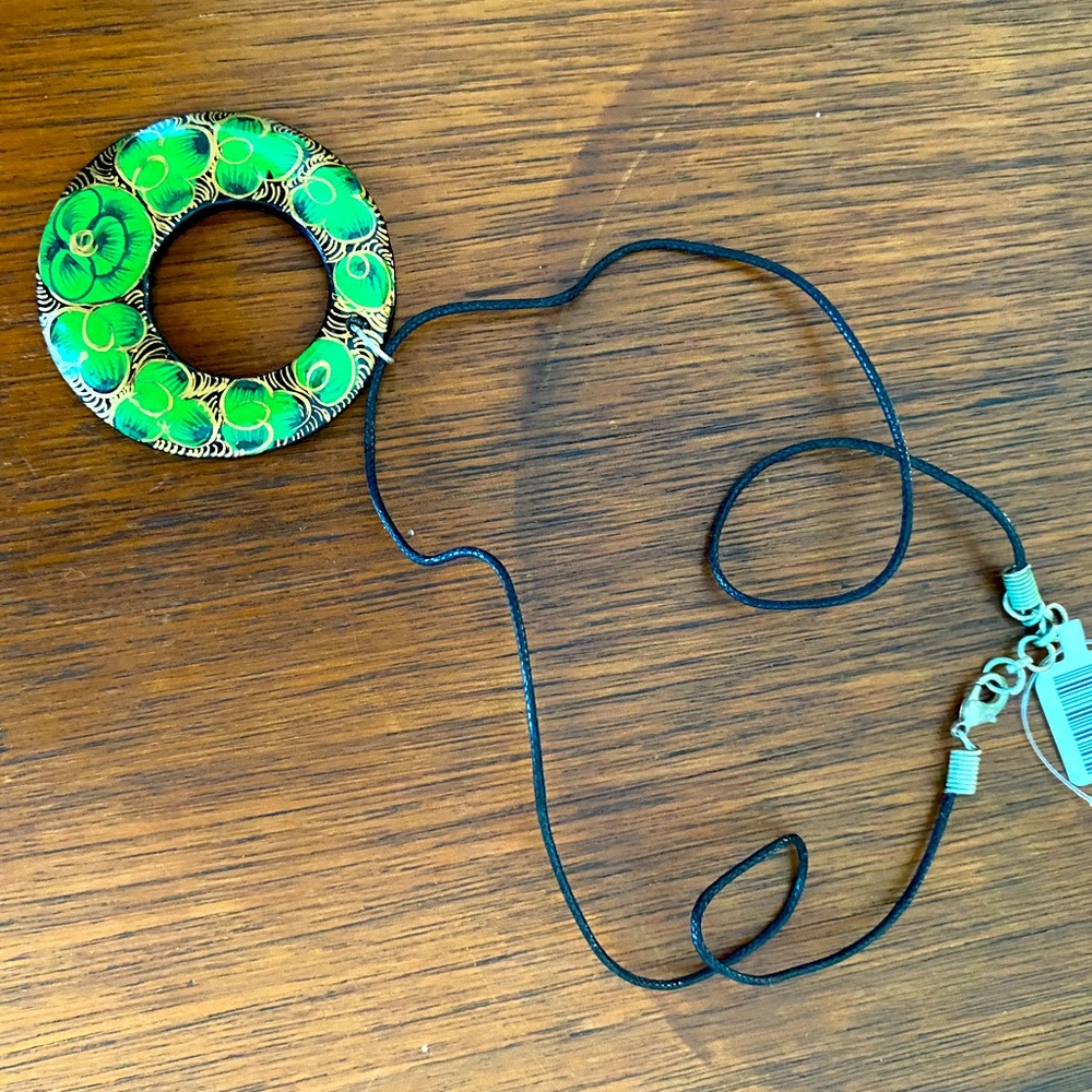 NWT Hand Painted Artisan Green/Gold Boho Wood Necklace